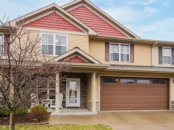 3rd image of 427 Cambria Dr