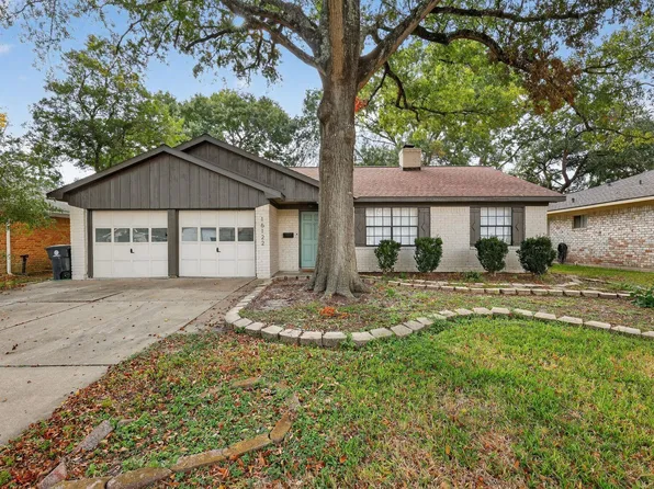 16122 Rill Ln, Houston, TX 77062
