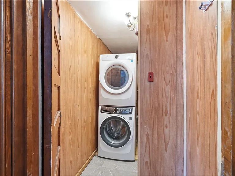 352 Beulah St #1 — Photo 25