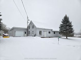 118 Hubbs Rd, Prince Edward County, ON K0K1A0