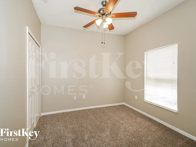 1703 E Wood St — Photo 16