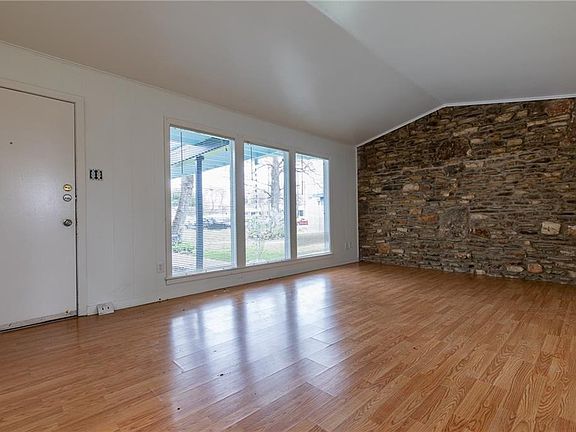 3rd image of 3410 West Ave APT B