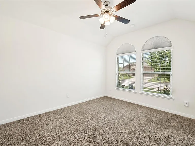 2906 Jasper Trl — Photo 8