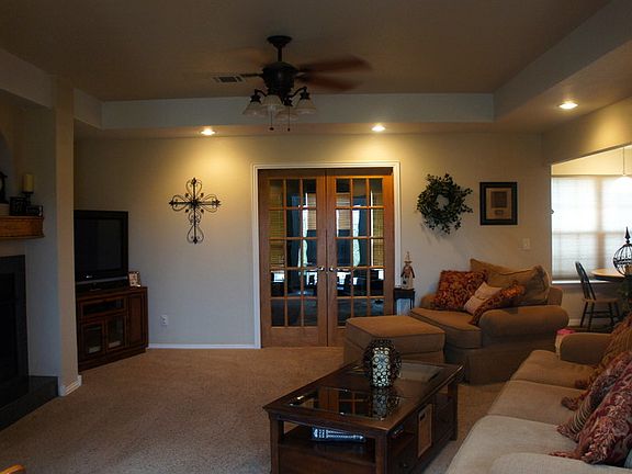 Living Room
						:
						This is the view from the foyer.