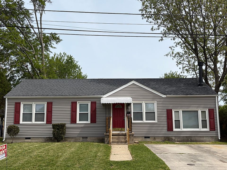 Love and charming home in wonderful area of little neck. Lots of updates to include paint, carpet, remodeled bathroom, and more.