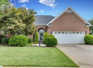 3 Fenland Dr, Greenville, SC 29615