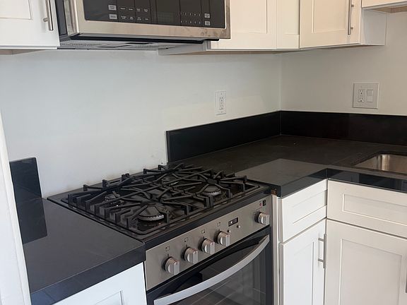 New Kitchen with New Appliances