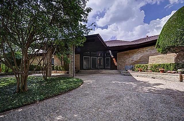 1st image of 6421 Hidden Cove Dr