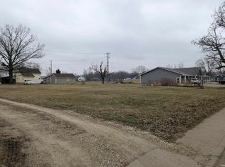 545/555 S Western Ave, Winchester, IN 47394