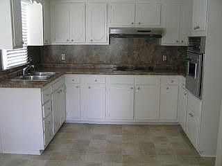 1st image of 804 McLain St