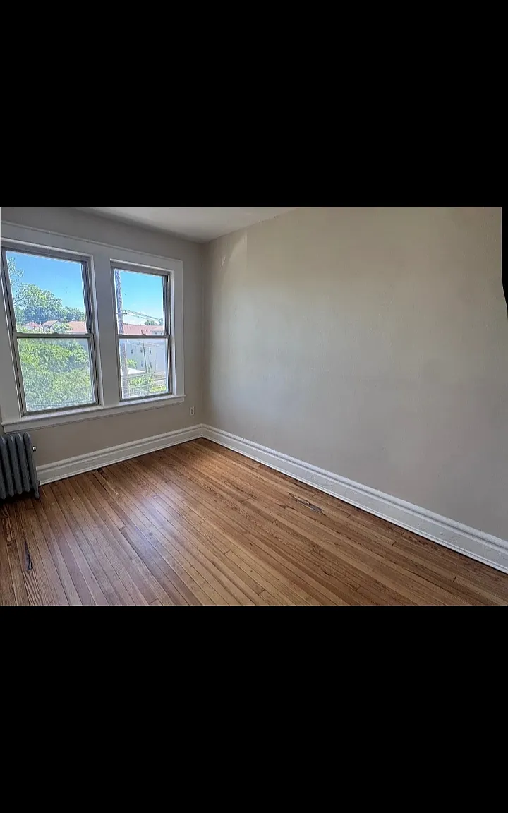 3 bed, $2,150 — Photo 3