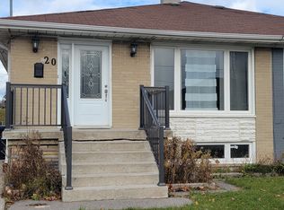 20 Heavitree Dr, Toronto, ON M3L1K6