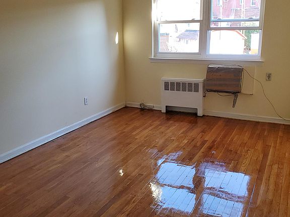 5th image of 1700 Nereid Ave Floor 1