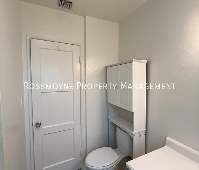 4633 New York Ave — Photo 10
