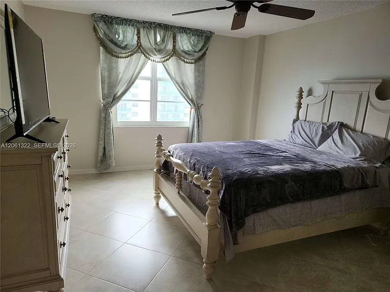 3725 S Ocean Dr #1108 — Photo 12