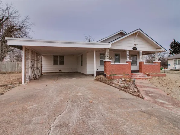 409 W 8th St, Stroud, OK 74079