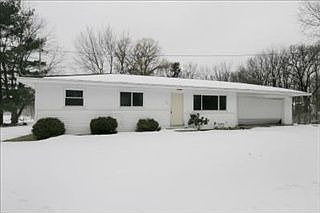1st image of 105 Hillsdale St
