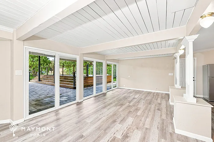 3 bed, 2.0 bath, 1701 sqft, $2,245 — Photo 4