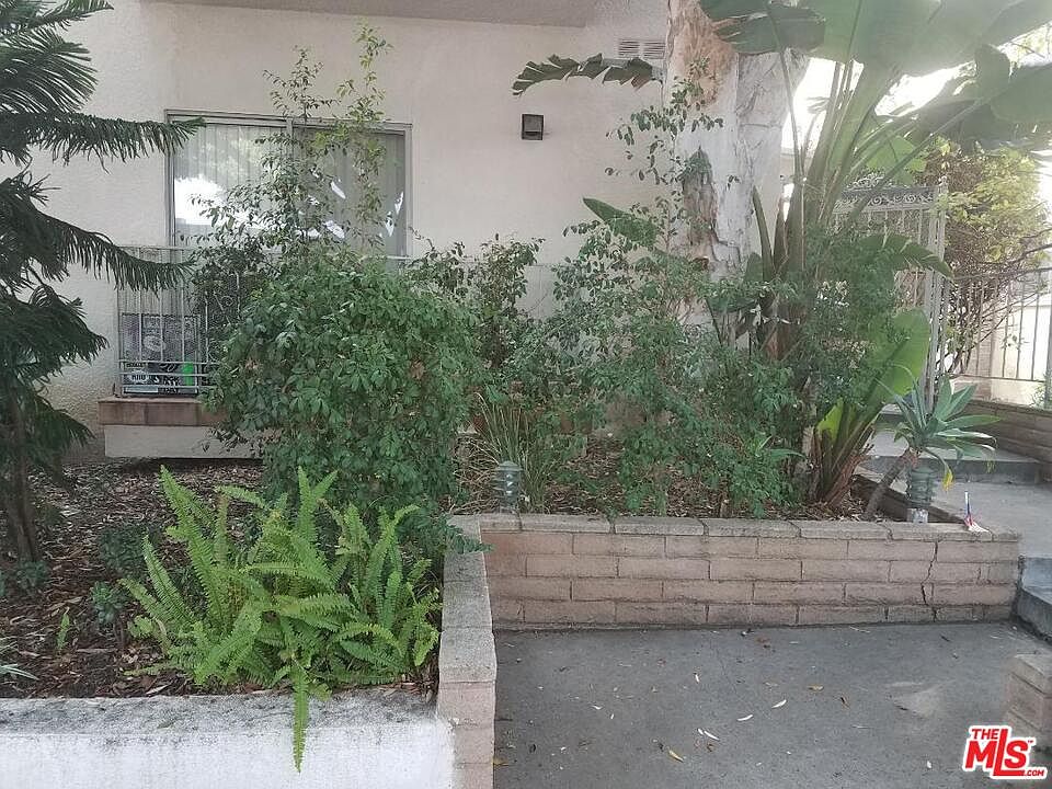 1st image of 1014 14th St APT 3