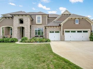 7135 Gunflint Trl, Chanhassen, MN 55317