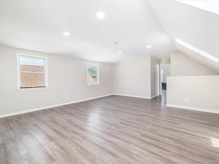 191 Raff Ave — Photo 23