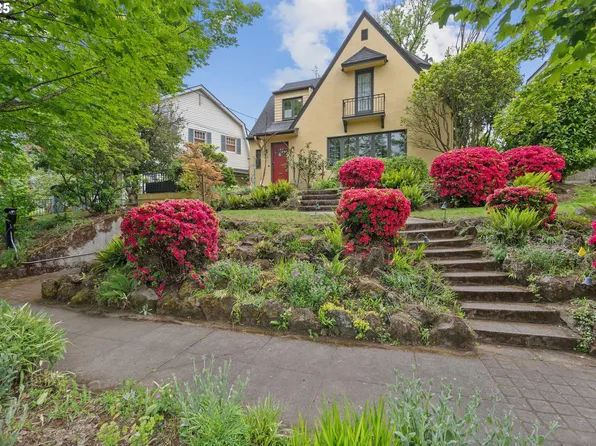 3546 NE Davis St, Portland, OR 97232