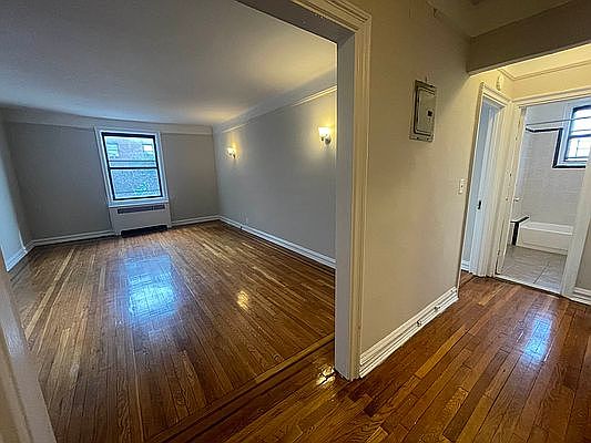 1st image of 25-33 30th Dr #3