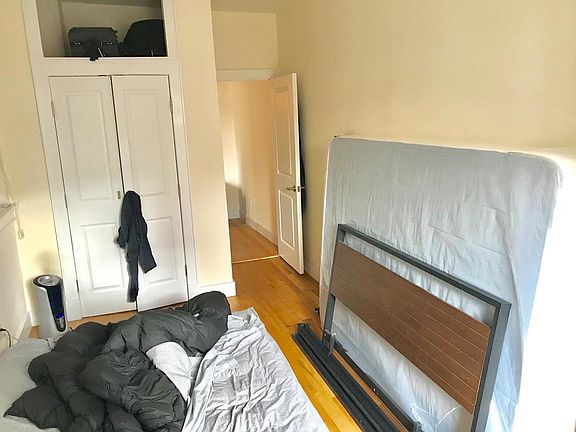 2nd image of 340 W 47th St APT 3D