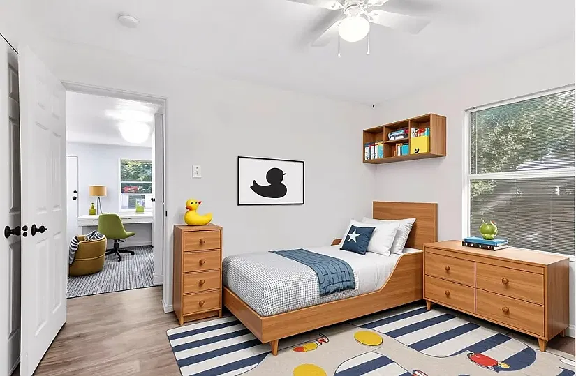 2 bed, 576 sqft, $899 — Photo 3