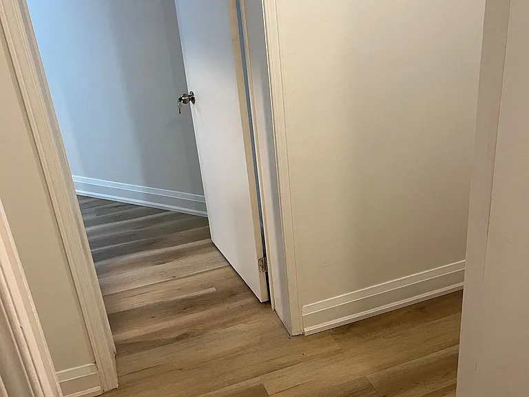 98 Frontenac Ave #1 — Photo 9