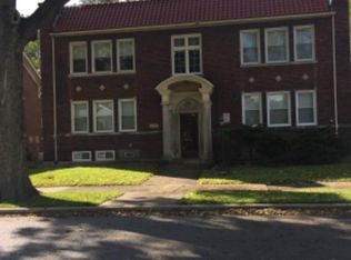 221 Comstock St APT 1S, Joliet, IL 60436