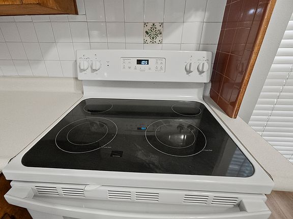 3rd image of 1509 Montana Ave #3