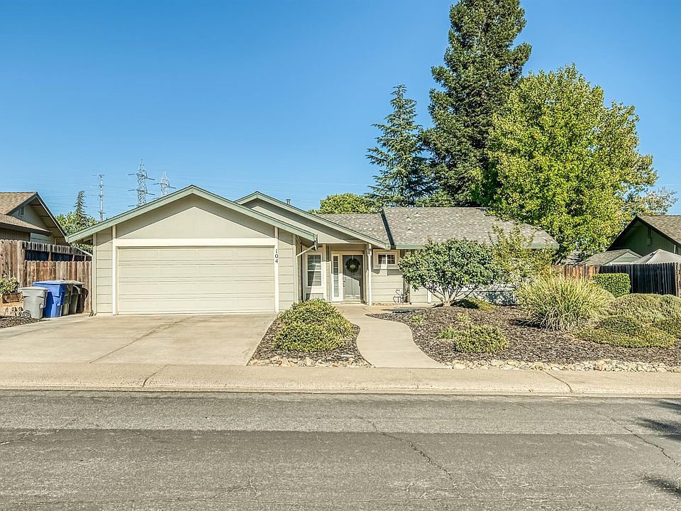 2nd image of 104 Ponderosa Ct