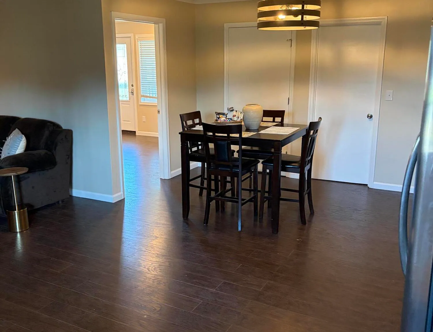 2 bed, 1500 sqft, $2,250 — Photo 4