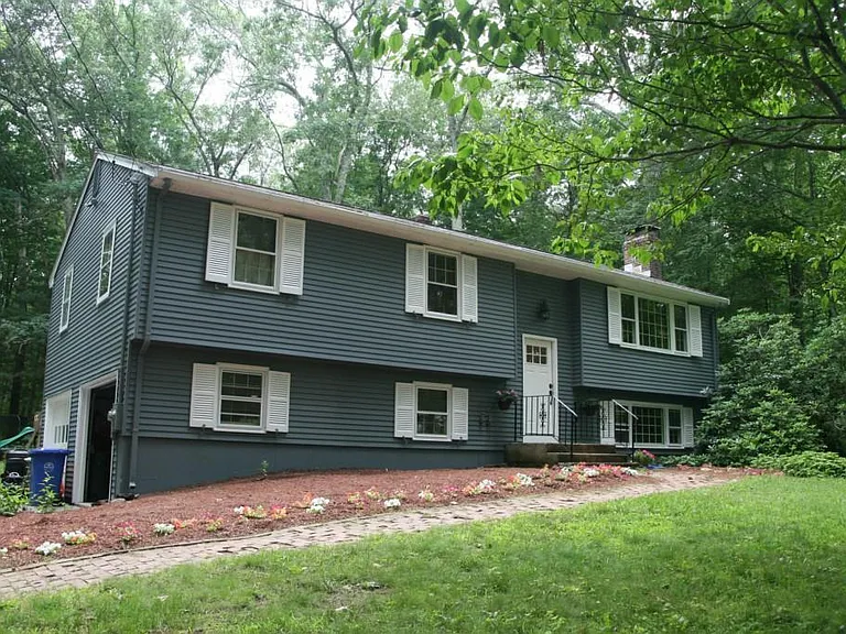 48 Ellise Rd — Photo 2
