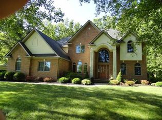12708 Thompson Rd, Vermilion, OH 44089