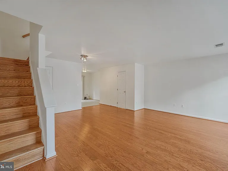 14844 Edman Cir — Photo 4