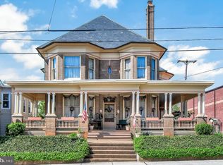 83 E Main St, Dallastown, PA 17313