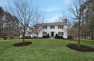 Quintessential New England Colonial