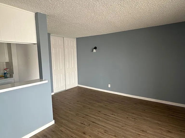 400 S. Kingsley Drive — Photo 5