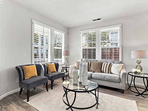 5th image of 30898 Cambridge Way