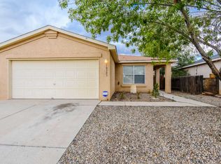 10323 Red Robin Rd SW, Albuquerque, NM 87121