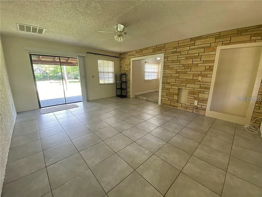 6703 River Rd — Photo 2
