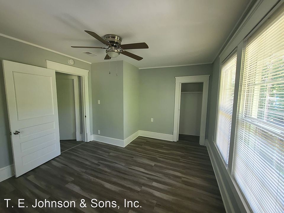 2nd image of 1632 W 1st St #B