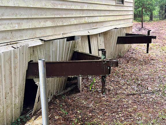 4th image of 229 Barnes Rd