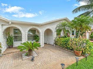 22446 SW 65th Ave, Boca Raton, FL 33428