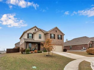 716 N Emory Cv, Hutto, TX 78634