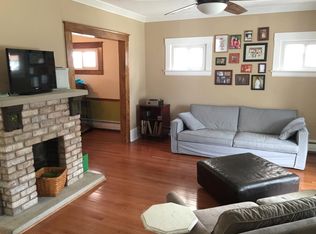 1592 Elmwood Ave, Lakewood, OH