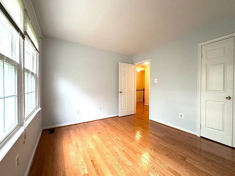 5127 Kenside Ct — Photo 33
