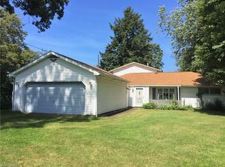 4271 Lake Rd, CONNEAUT, OH 44030